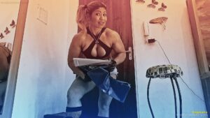 Rogatona rips open a metal toolbox with her hands