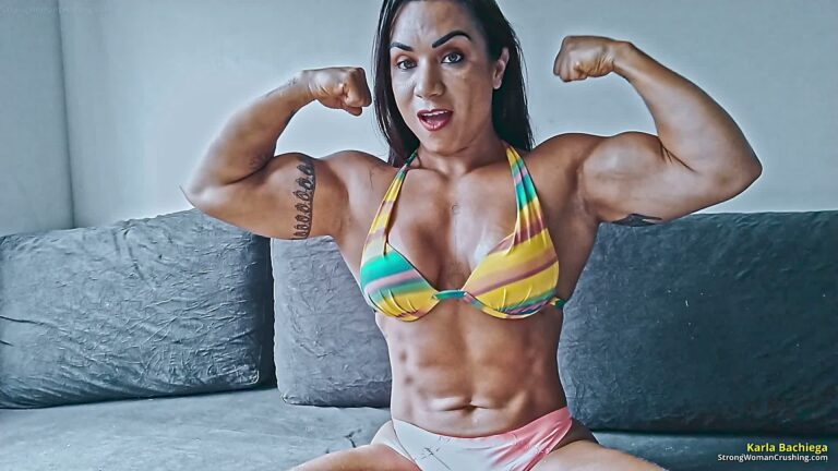 princ Karla crushes melon and apples in her muscles 001 5