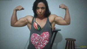 Tatamanola destroys a metal with her strength