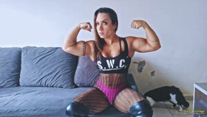 Karla Bachiega fishnet rip and couch lifting