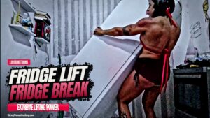 Luh Monstrinha lifts a refrigerator and break it