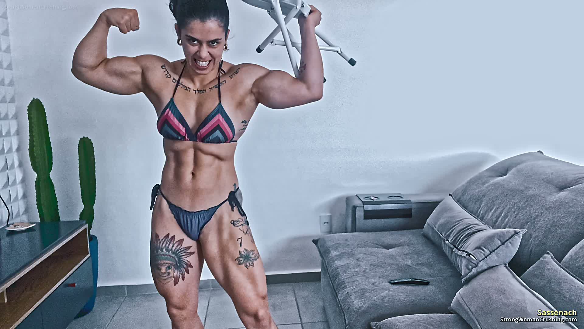 princ SA metal chair destruction 001 4