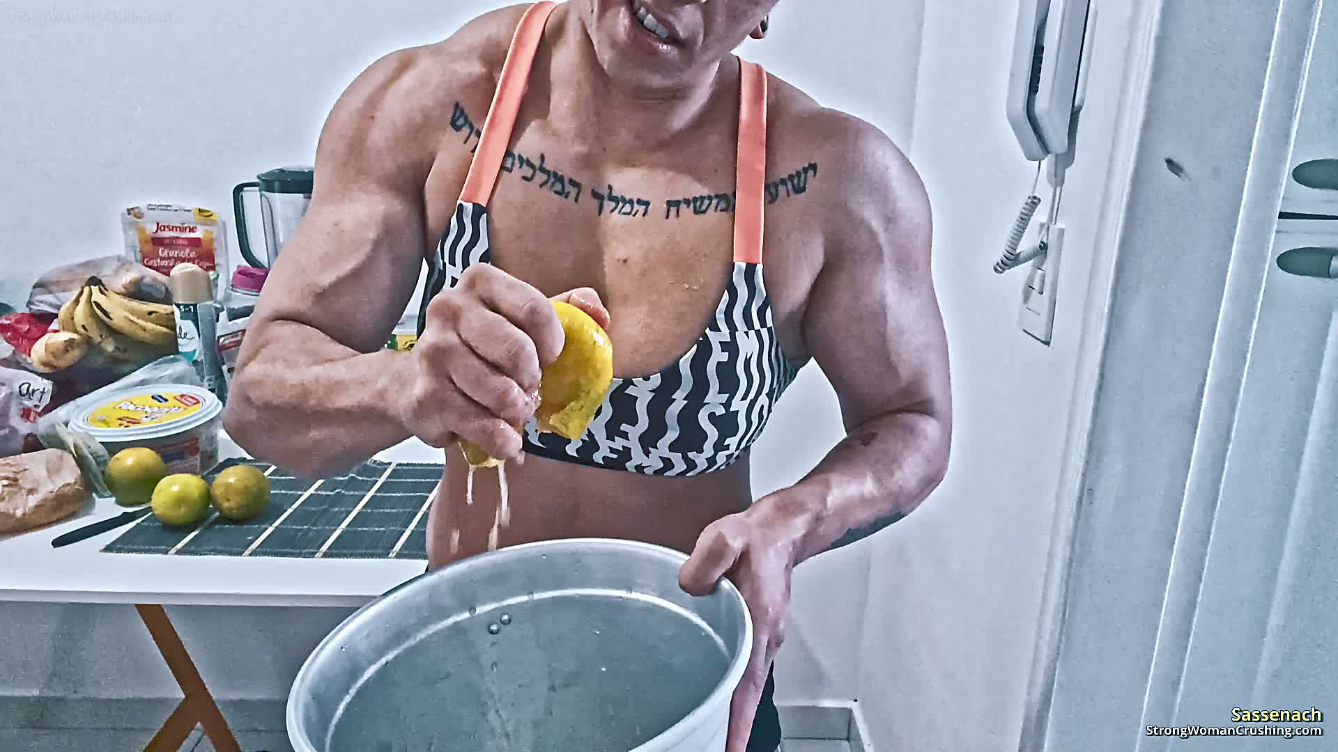 princ SA Orange muscle squeezer 001 4