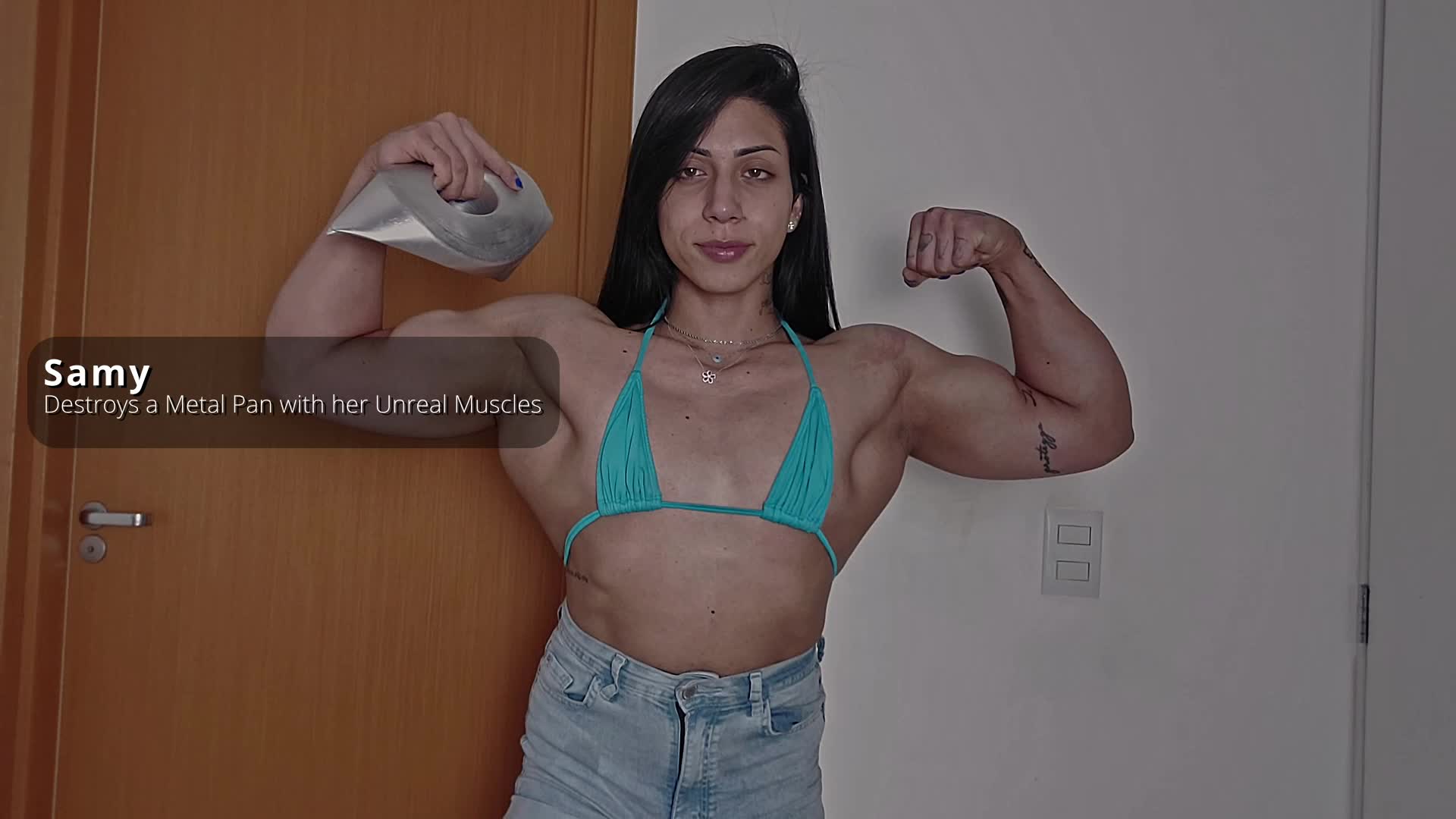 Samy Destroys Metal Pan with her Unreal Muscles