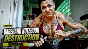 Luh Monstrinha uses her strength and shatters a notebook