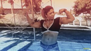 Rogatona Smashes a Bird Cage