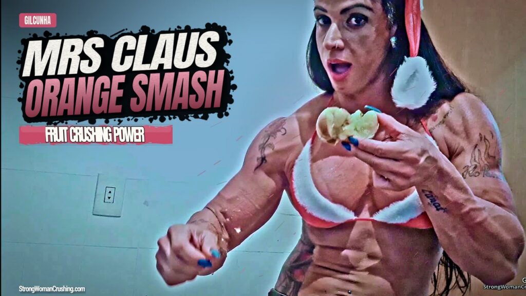 Gil Cunha Mrs. Claus Smashes fruits