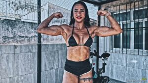 Lidia smashes a metal tray